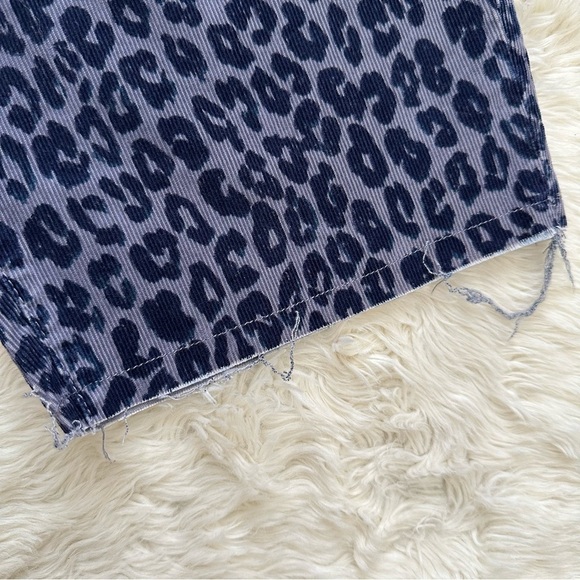 Anthropologie Pilcro Denim Bermuda Shorts Corduroy Animal Print 28 NWT New - Picture 6 of 12